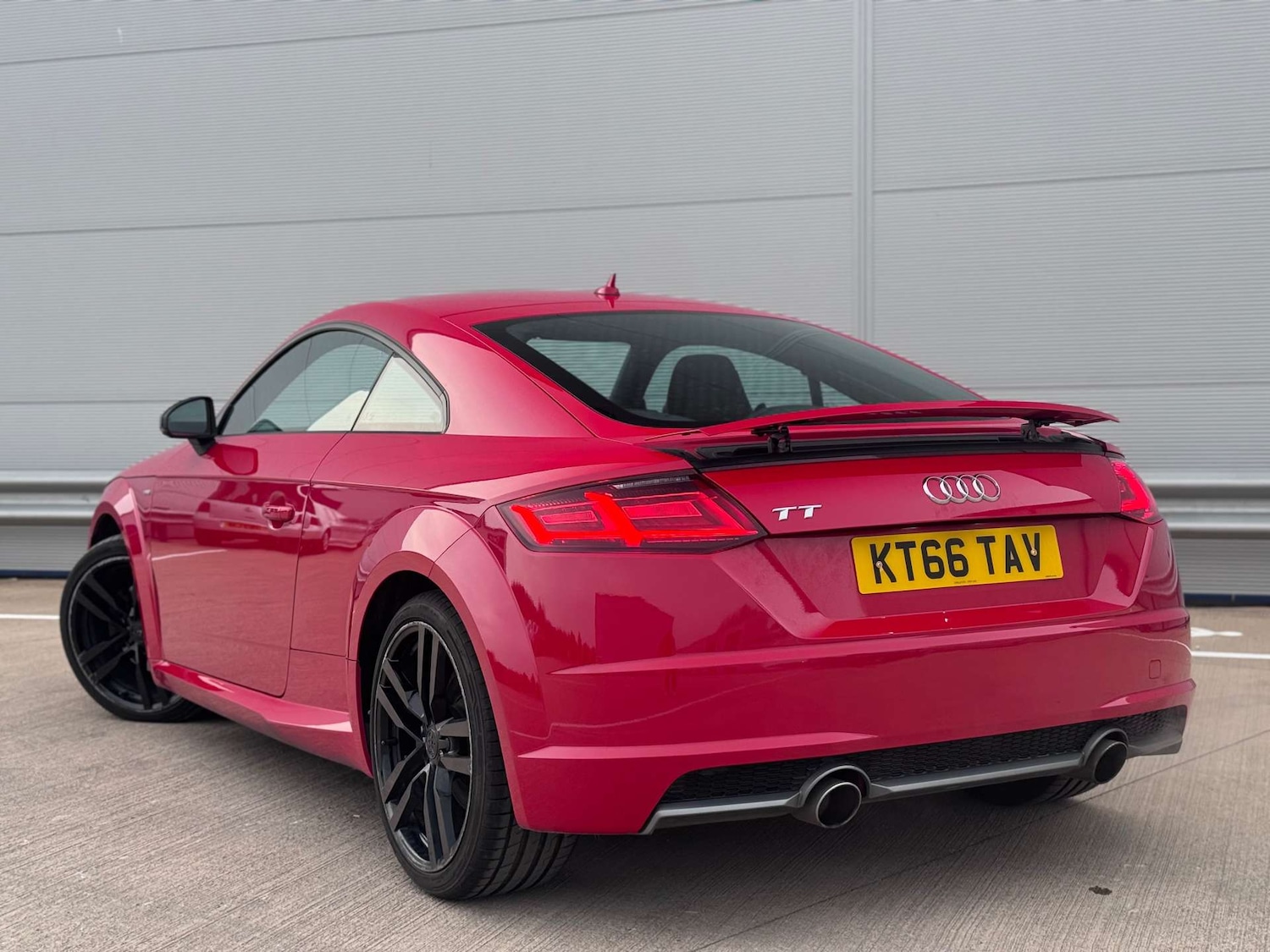 Used Audi TT 2017 for sale - 78015726: Photo 4