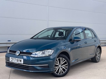 Used Volkswagen Golf 2017 for sale - 78450378: Photo
