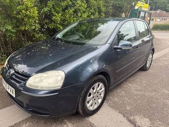 Used Volkswagen Golf 2005 for sale - 76608017: Photo