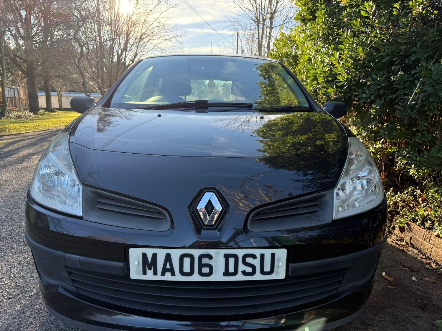 Used Renault Clio 2006 for sale - 76657080: Photo 2