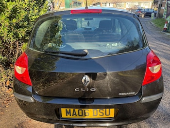 Used Renault Clio 2006 for sale - 76657080: Photo