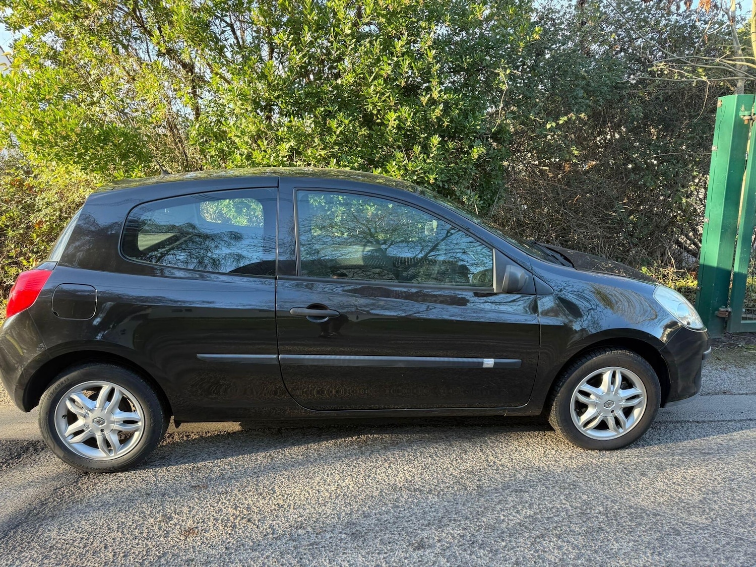Used Renault Clio 2006 for sale - 76657080: Photo 5