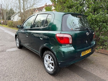 Used Toyota Yaris 2000 for sale - 76765525: Photo