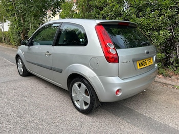 Used Ford Fiesta 2006 for sale - 76607257: Photo