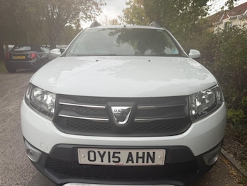 Used Dacia Sandero Stepway 2015 for sale - 76608529: Photo