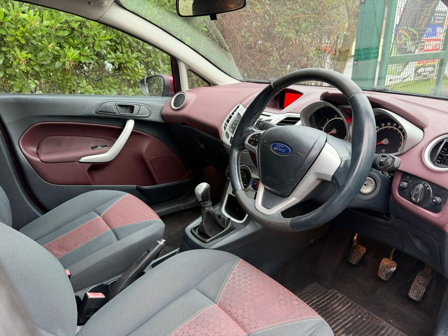 Used Ford Fiesta 2010 for sale - 76727732: Photo 10