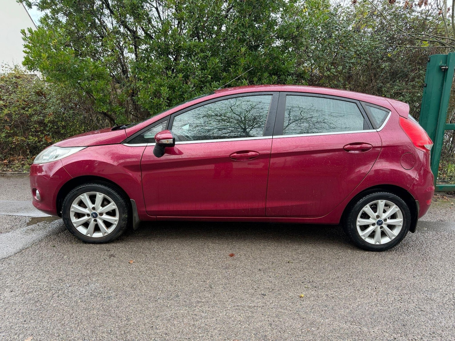Used Ford Fiesta 2010 for sale - 76727732: Photo 5