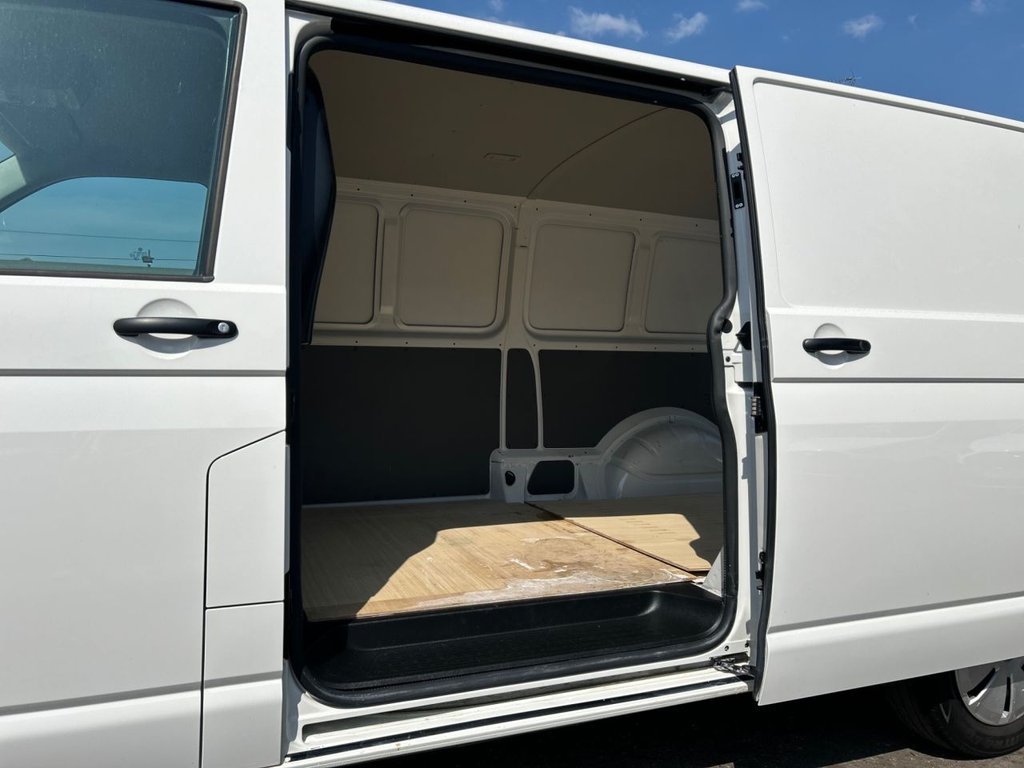 Used Volkswagen Transporter 2023 for sale - 76527247: Photo 11