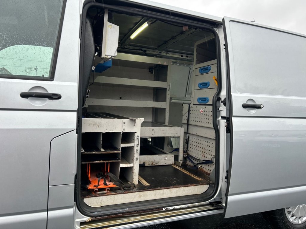 Used Volkswagen Transporter 2018 for sale - 77546978: Photo 11