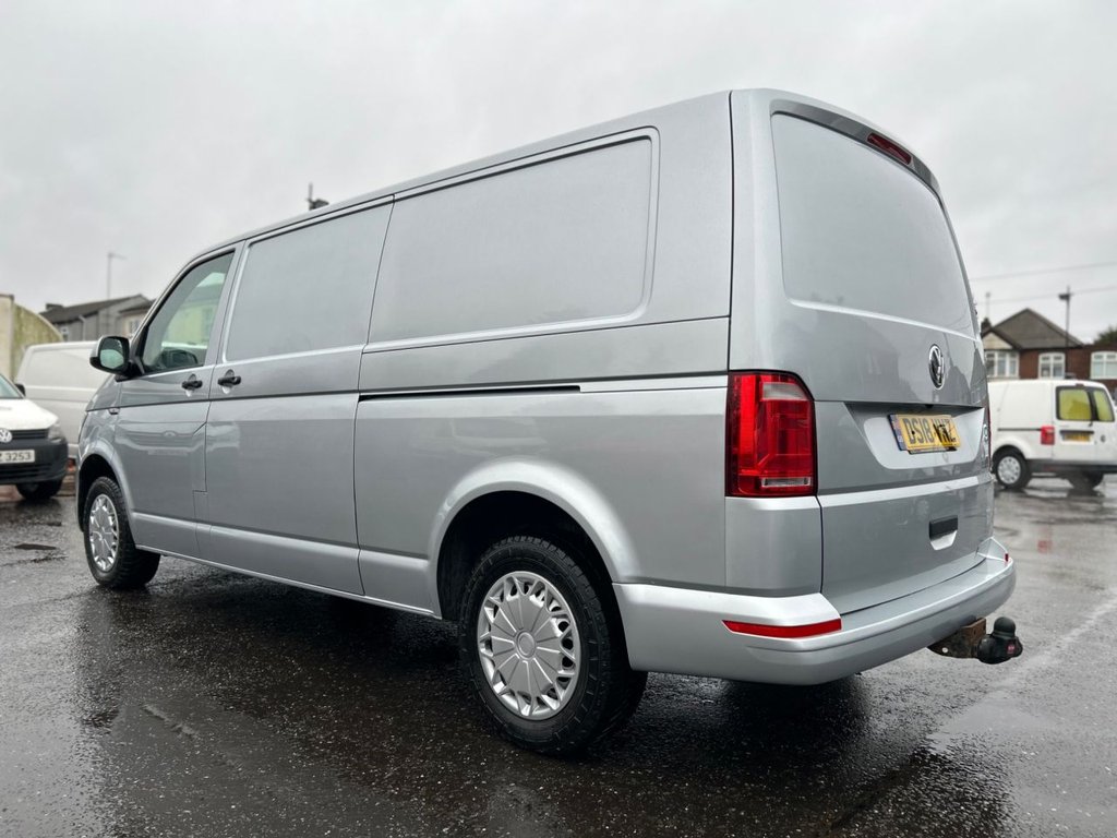 Used Volkswagen Transporter 2018 for sale - 77546978: Photo 5