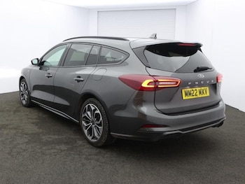 Used Ford Focus 2022 for sale - 76345614: Photo