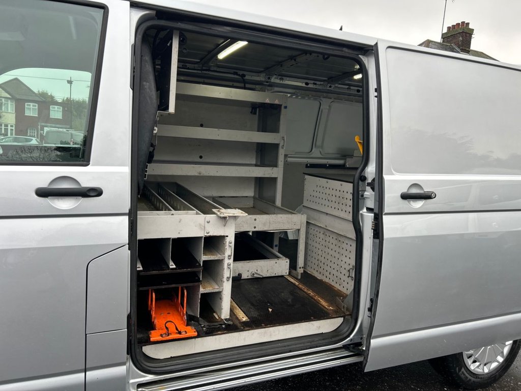 Used Volkswagen Transporter 2018 for sale - 77521124: Photo 11