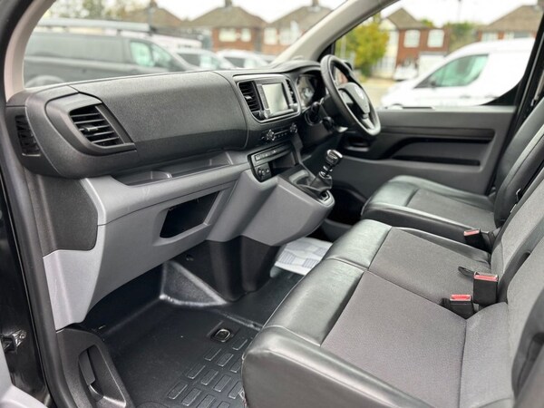 Used Vauxhall Vivaro 2020 for sale - 76203332: Photo 10