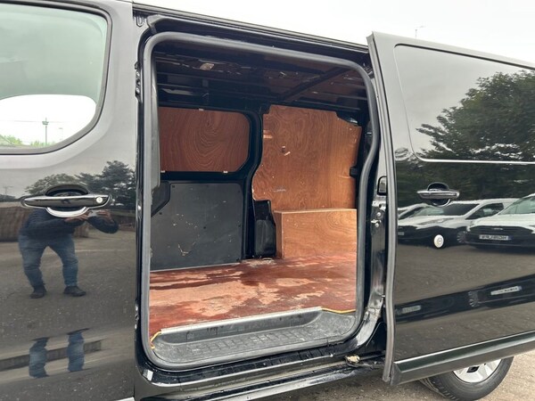 Used Vauxhall Vivaro 2020 for sale - 76203332: Photo 11