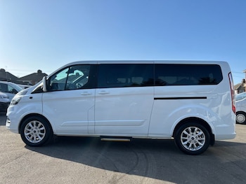 Used Ford Tourneo Custom 2019 for sale - 78357729: Photo