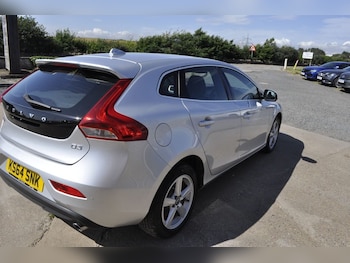 Used Volvo V40 2015 for sale - 75559706: Photo