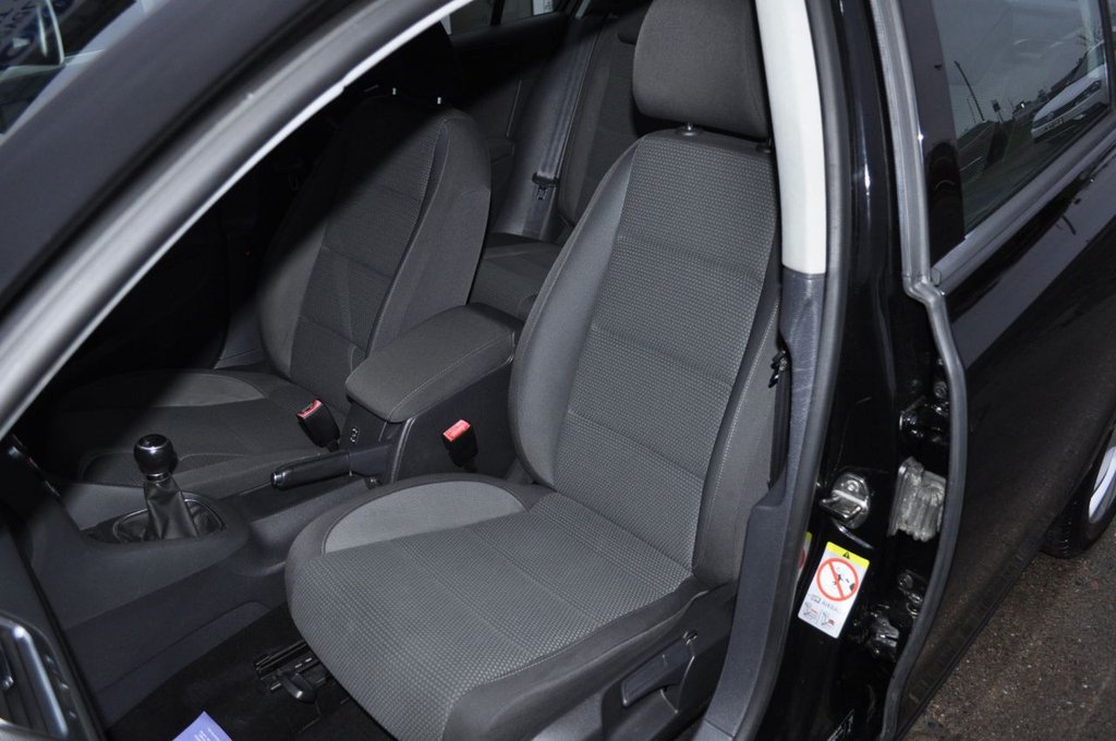 Used Volkswagen Golf 2011 for sale - 77027385: Photo 11