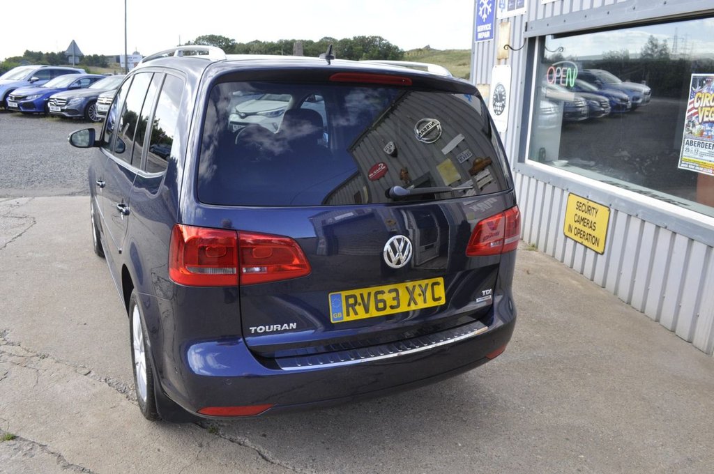 Used Volkswagen Touran 2013 for sale - 76386725: Photo 4