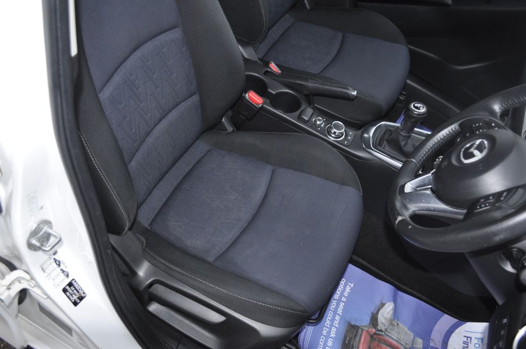 Used Mazda Mazda2 2016 for sale - 77464055: Photo 9