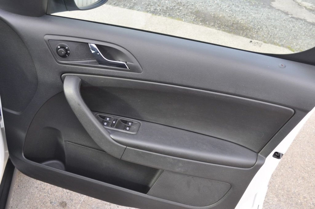 Used Skoda Yeti 2012 for sale - 76417861: Photo 10