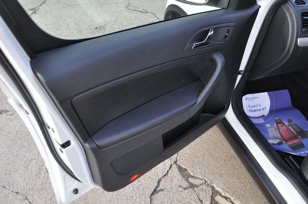 Used Skoda Yeti 2012 for sale - 76417861: Photo 7