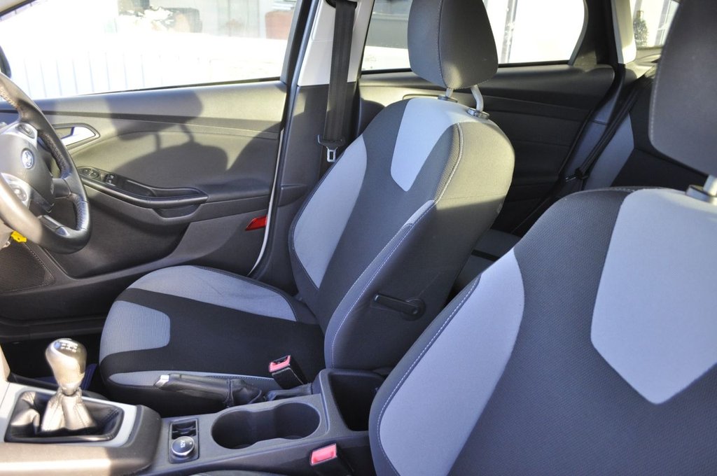 Used Ford Focus 2012 for sale - 76783935: Photo 8