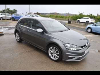 Used Volkswagen Golf 2017 for sale - 75122037: Photo