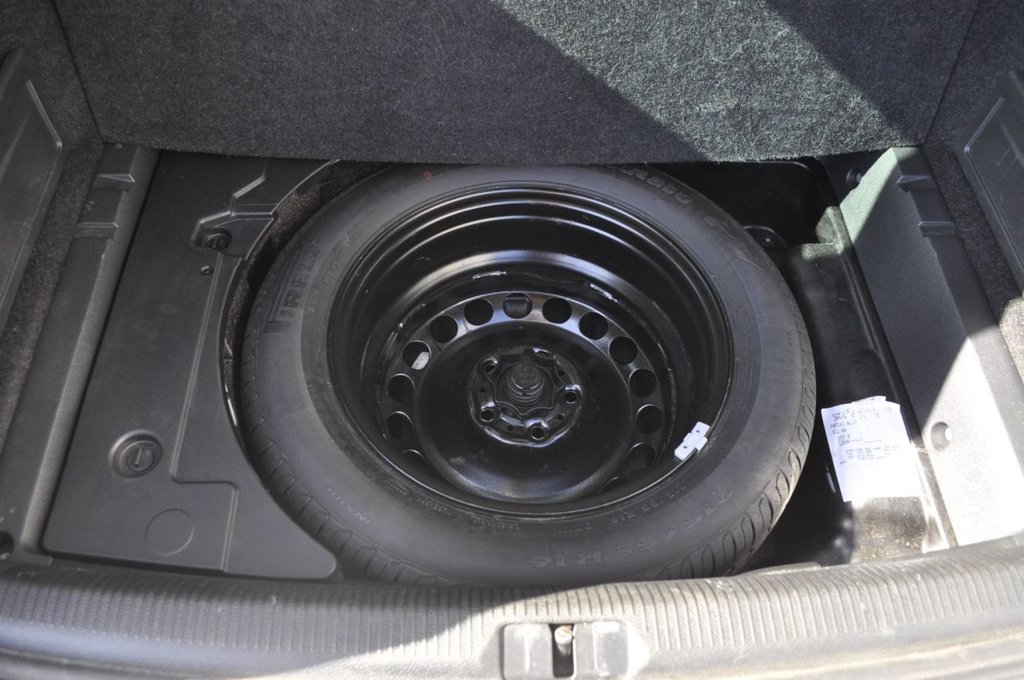 Used Volkswagen Passat 2014 for sale - 76386730: Photo 14