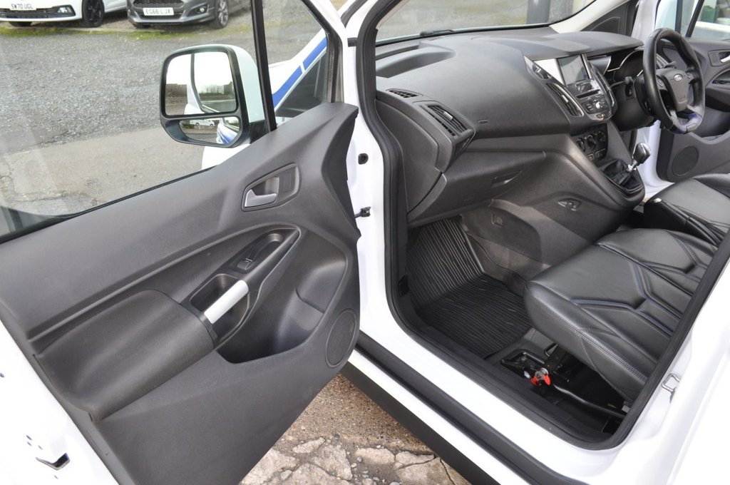 Used Ford Transit Connect 2017 for sale - 76821123: Photo 16