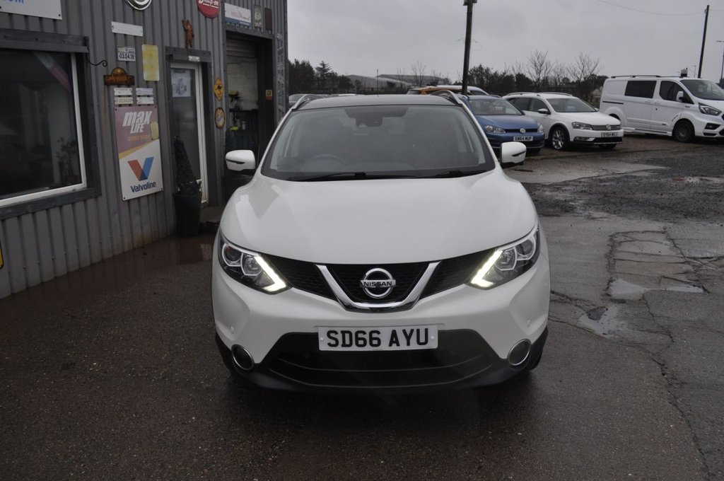 Used Nissan Qashqai 2016 for sale - 77356458: Photo 2