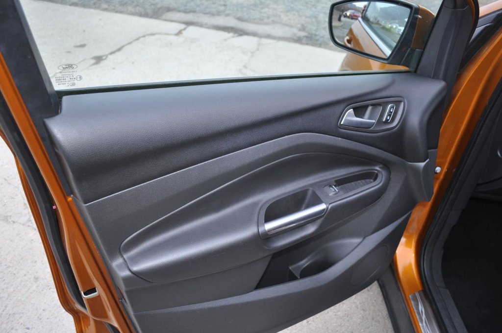 Used Ford Kuga 2015 for sale - 77609132: Photo 6