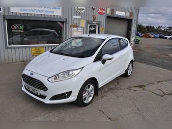 2017 (17) - 1.25 Zetec Hatchback Euro 6 (82 ps) 3-Door