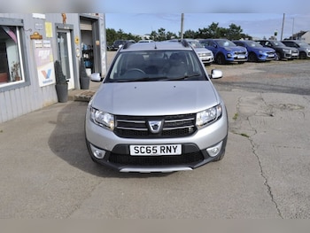 Used Dacia Sandero Stepway 2015 for sale - 75062860: Photo