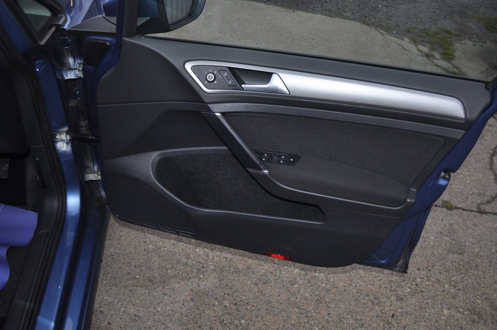 Used Volkswagen Golf 2014 for sale - 76496358: Photo 10