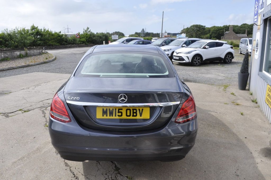 Used Mercedes-Benz C Class 2015 for sale - 76386712: Photo 4