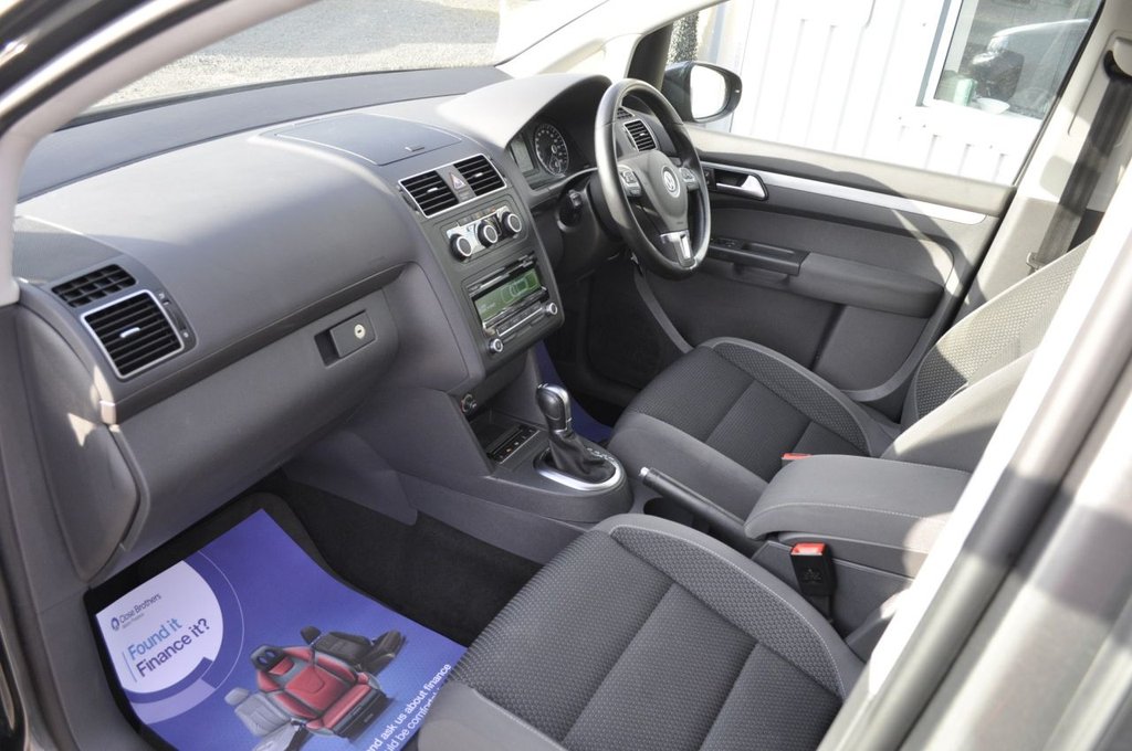 Used Volkswagen Touran 2014 for sale - 76386709: Photo 6