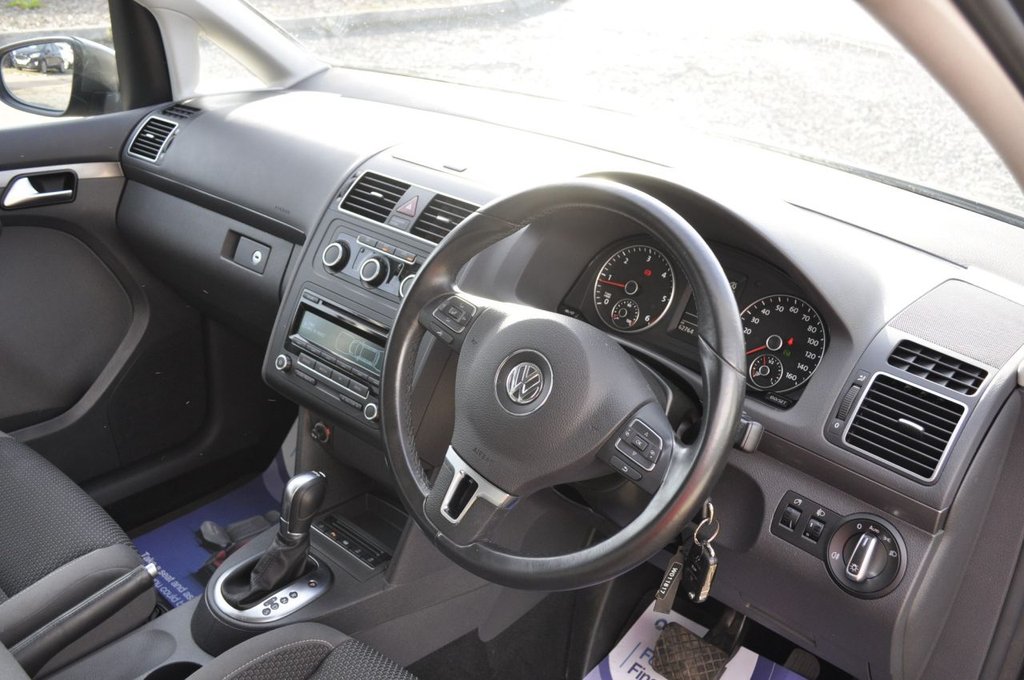 Used Volkswagen Touran 2014 for sale - 76386709: Photo 8