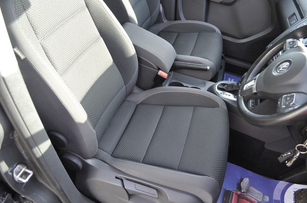 Used Volkswagen Touran 2014 for sale - 76386709: Photo 9