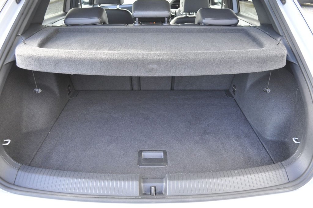 Used Volkswagen T-Roc 2018 for sale - 76386732: Photo 12