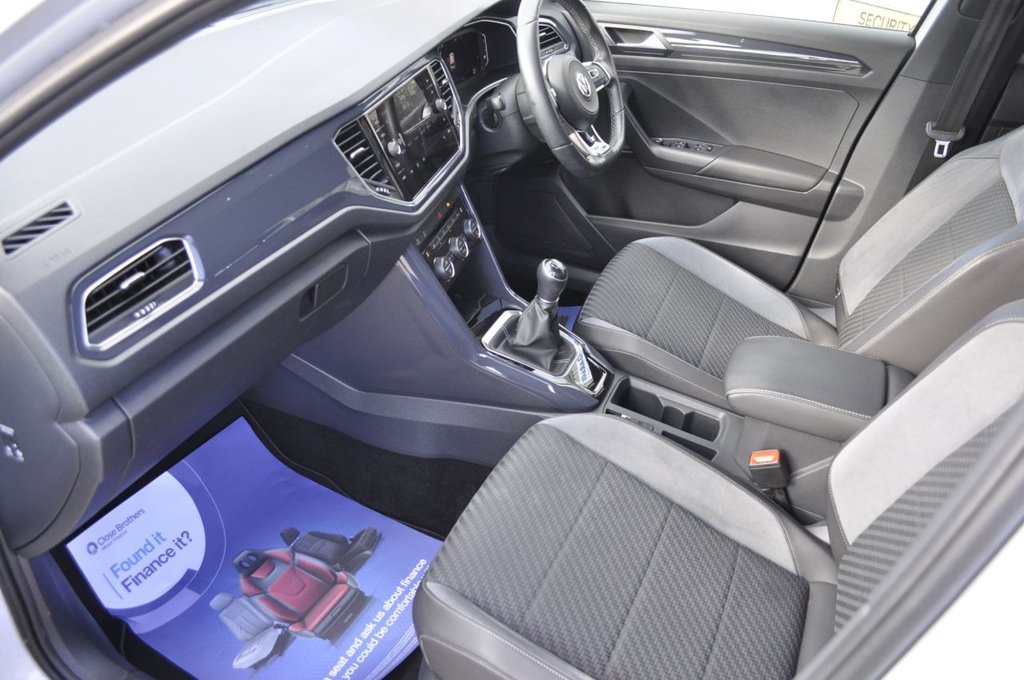 Used Volkswagen T-Roc 2018 for sale - 76386732: Photo 6