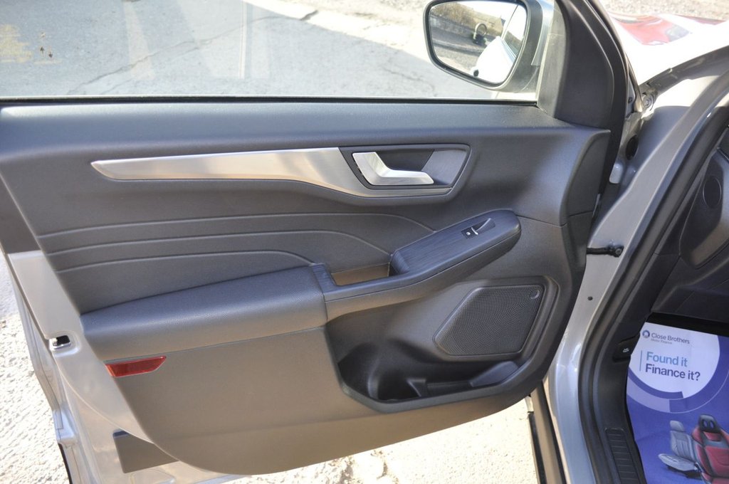 Used Ford Kuga 2022 for sale - 77384641: Photo 4