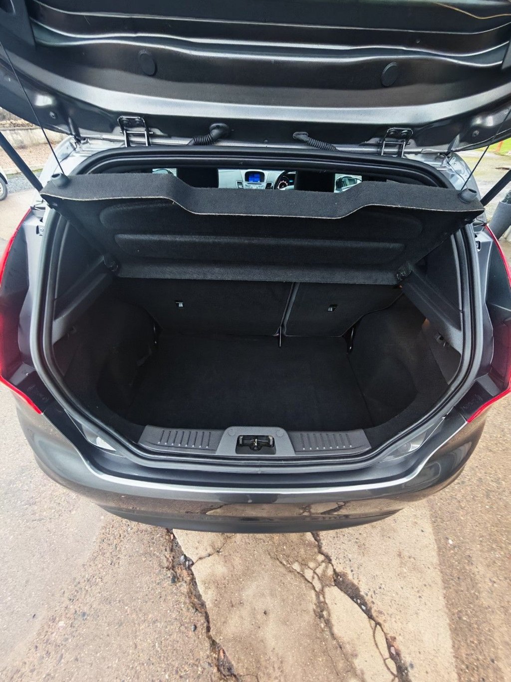 Used Ford Fiesta 2017 for sale - 76973706: Photo 13