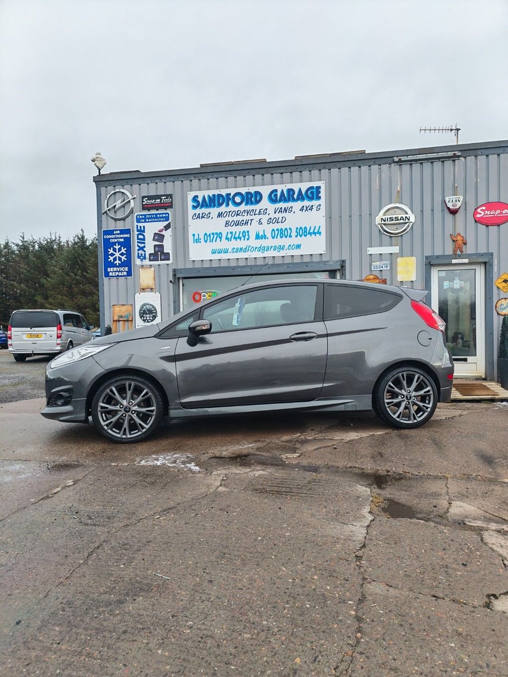 Used Ford Fiesta 2017 for sale - 76973706: Photo 4