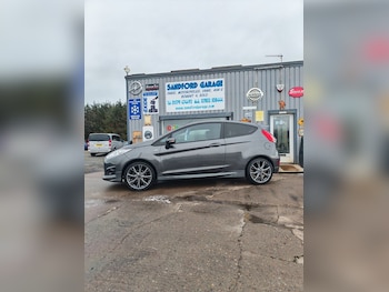 Used Ford Fiesta 2017 for sale - 76973706: Photo