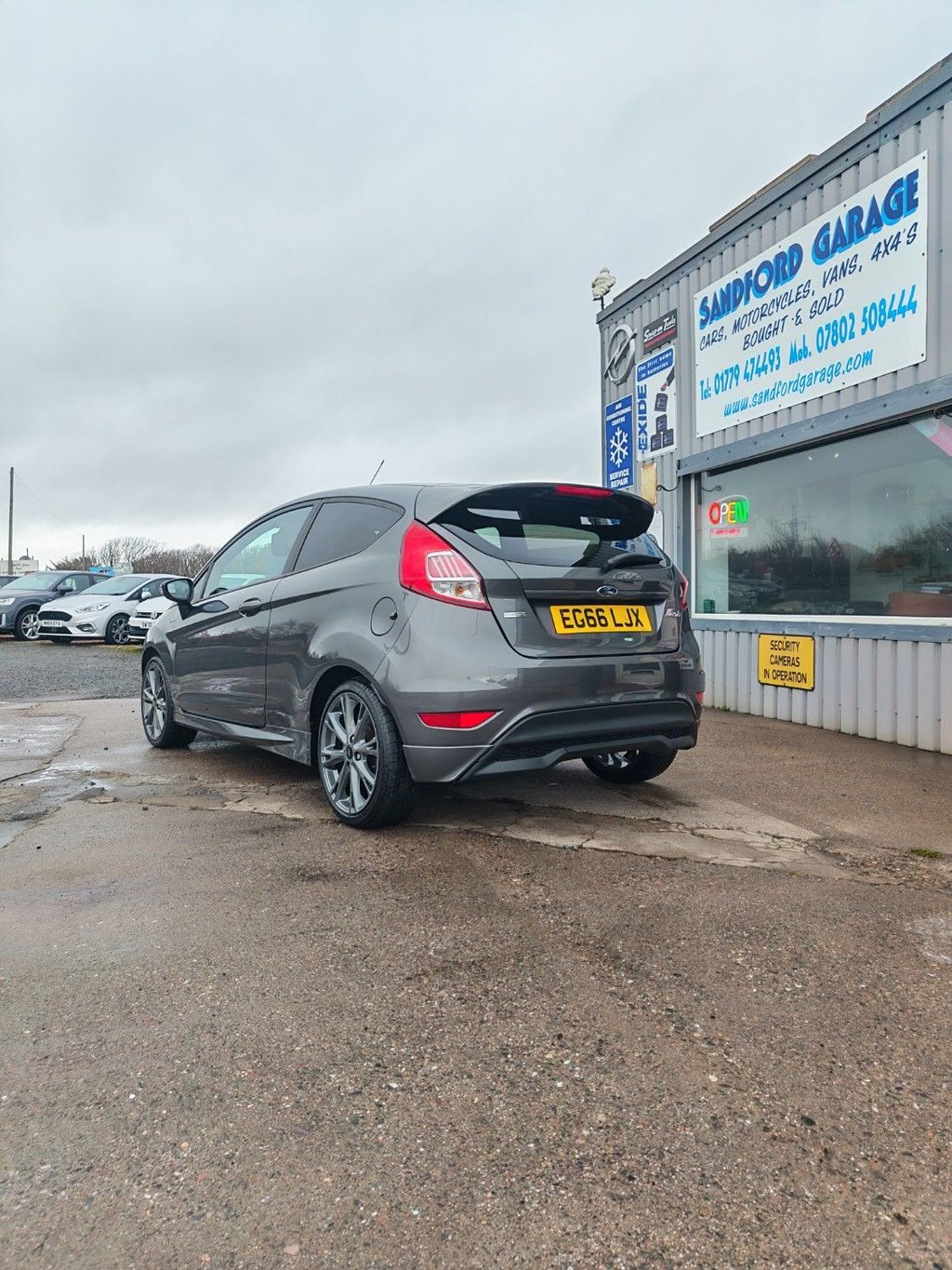 Used Ford Fiesta 2017 for sale - 76973706: Photo 5