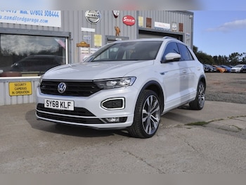 Used Volkswagen T-Roc 2018 for sale - 75924165: Photo