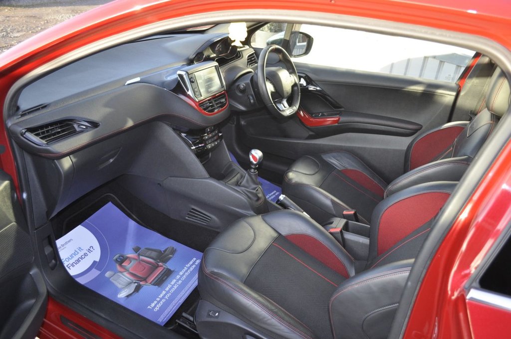 Used Peugeot 208 2014 for sale - 77642979: Photo 6