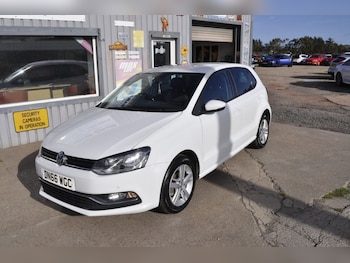Used Volkswagen Polo 2016 for sale - 75937423: Photo