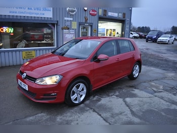 Volkswagen - Golf
