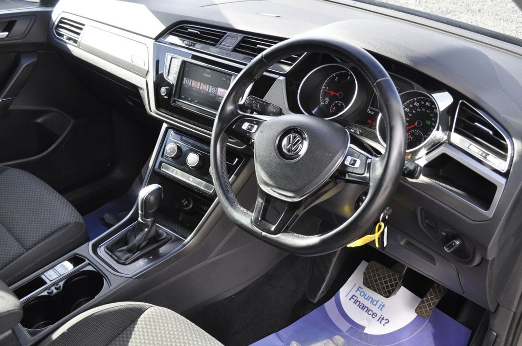 Used Volkswagen Touran 2016 for sale - 76386708: Photo 10